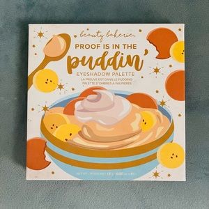 Beauty Bakerie Proof is in the Puddin’ eyeshadow pallet